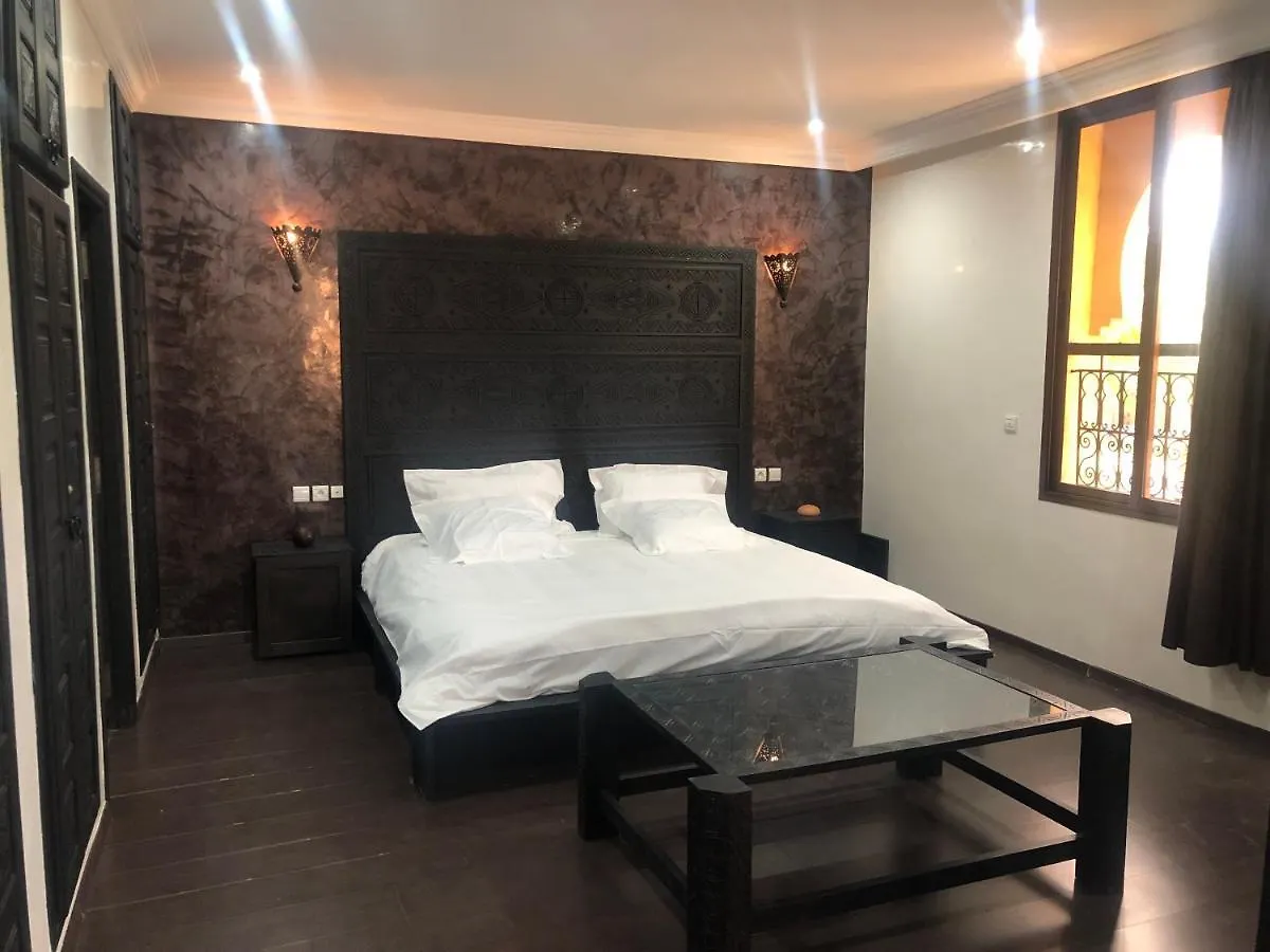 Luxury Villa Grand Atlas - Privee - Gouvernante- 5 Suites - Piscine - Jacuzzi - Sona - Wifi Marrakesh 0*,
