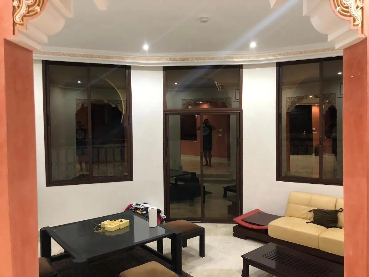 Luxury Villa Grand Atlas - Privee - Gouvernante- 5 Suites - Piscine - Jacuzzi - Sona - Wifi Marrakesh