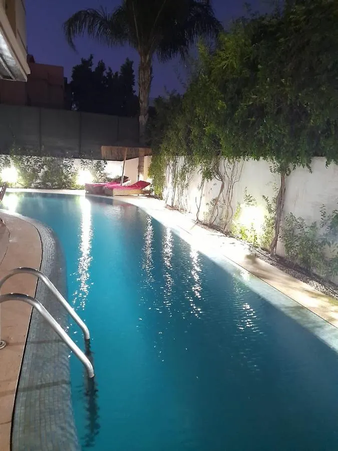 Luxury Villa Grand Atlas - Privee - Gouvernante- 5 Suites - Piscine - Jacuzzi - Sona - Wifi Marrakesh